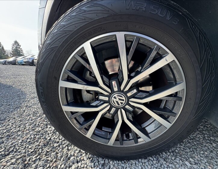 Volkswagen Tiguan SUV / Terénní 1,4 l 92 kw