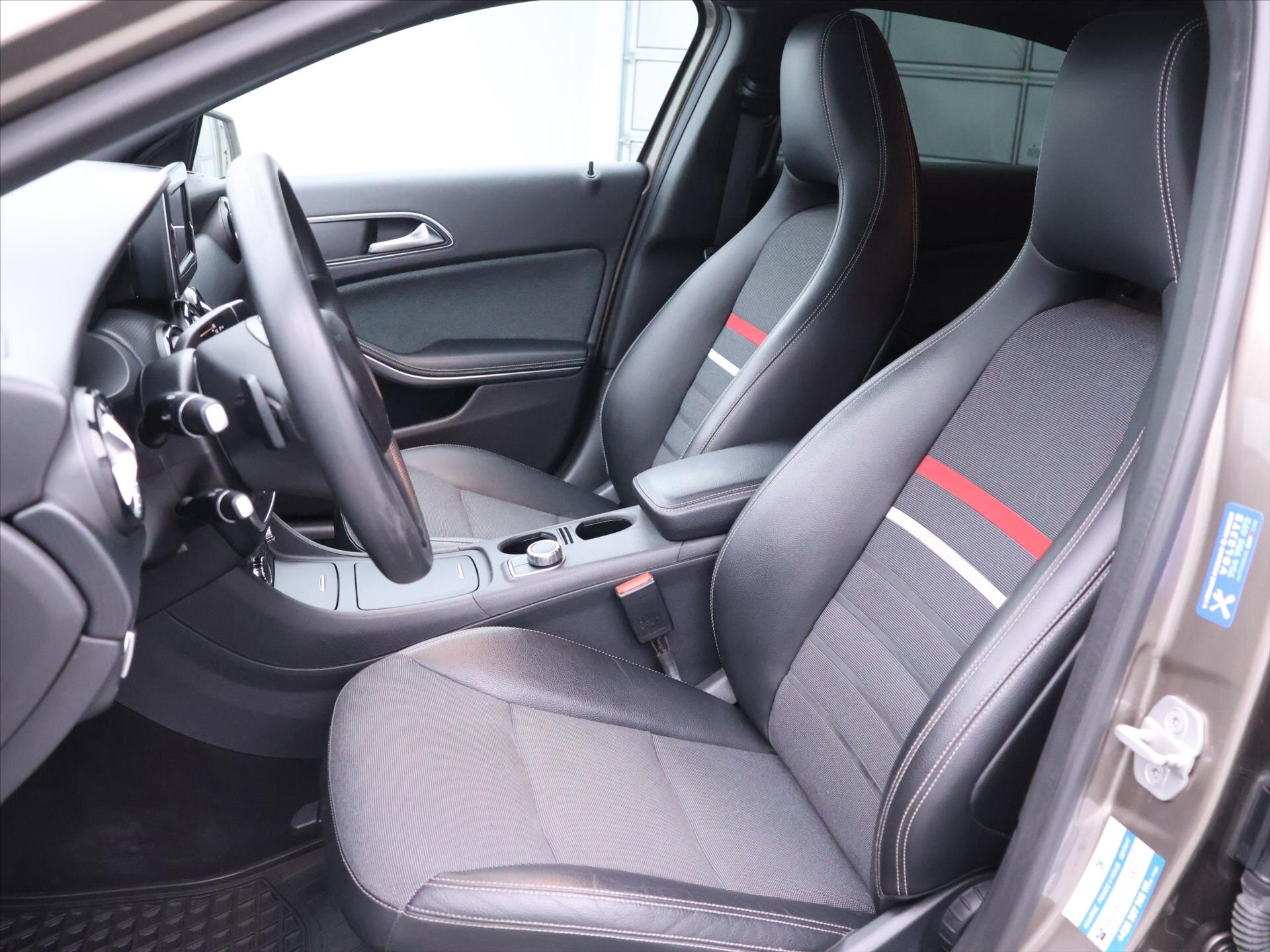 Mercedes-Benz Třídy A Hatchback 1,8 l 80 kw