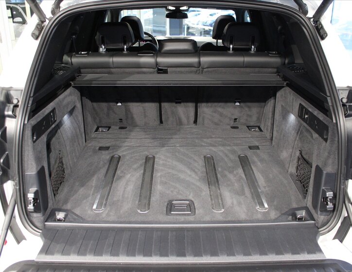 BMW X5 Kombi 3,0 l 210 kw