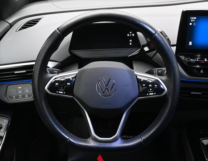 Volkswagen ID.4 18