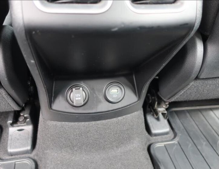 KIA Sorento SUV 1,6 l 169 kw