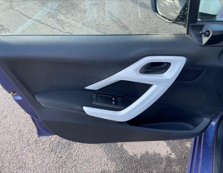 Peugeot 208 19