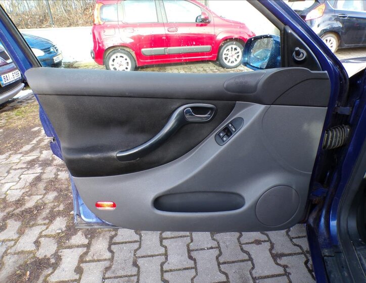 Seat Leon Hatchback 1,4 l 55 kw