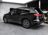 Volkswagen Touareg 7