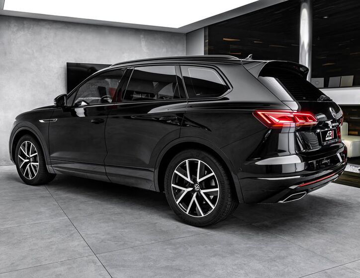 Volkswagen Touareg 7