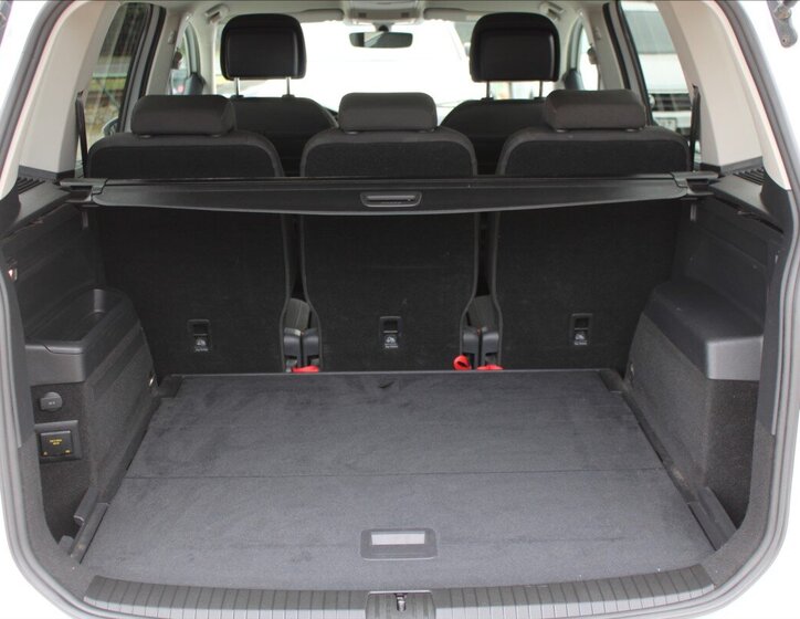 Volkswagen Touran 28