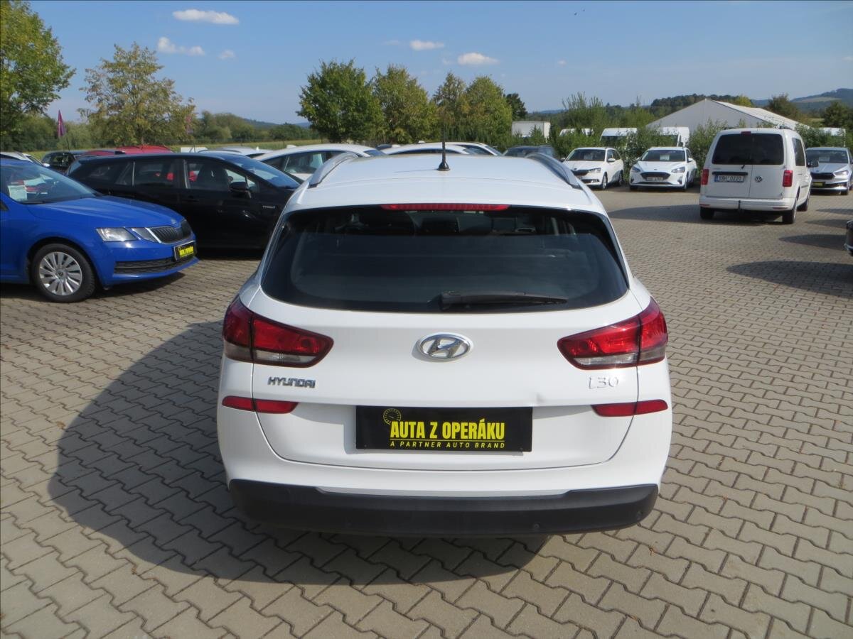 Hyundai i30 Kombi 1,6 l 85 kw
