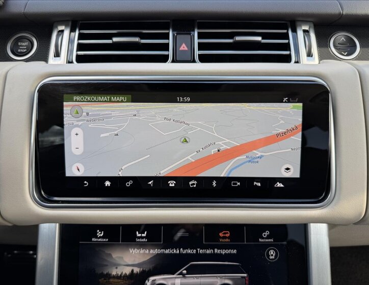 Land Rover Range Rover SUV 3,0 l 221 kw