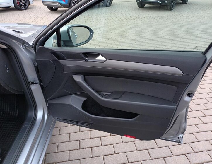 Volkswagen Passat Kombi 2,0 l 110 kw