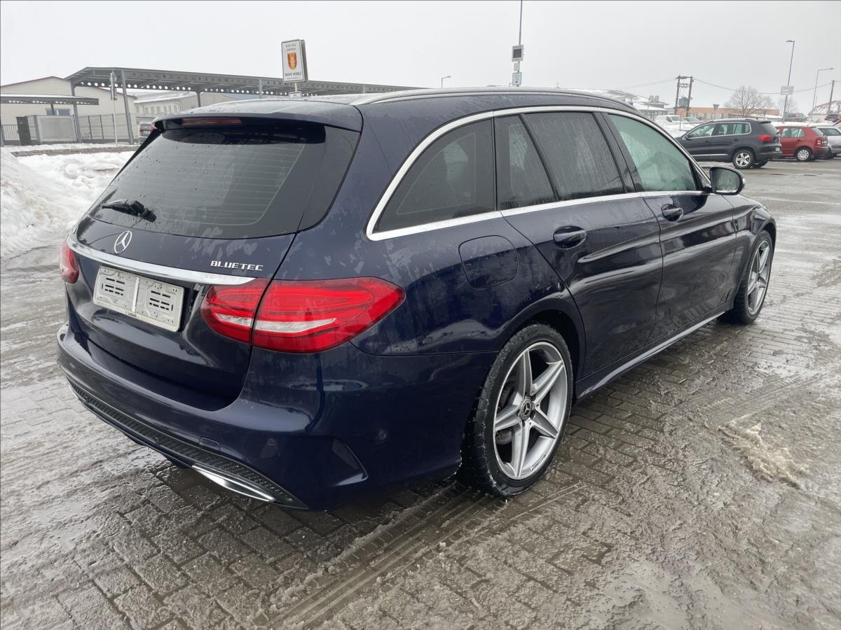 Mercedes-Benz Třídy C Kombi 2,1 l 125 kw
