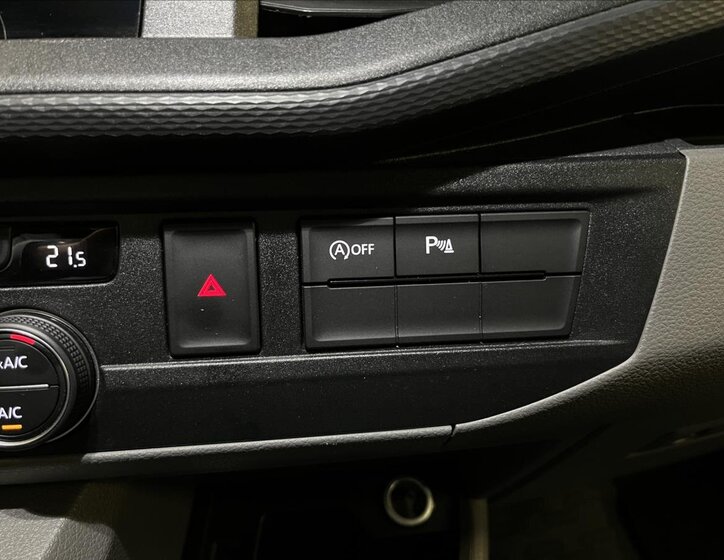 Volkswagen Caravelle 17