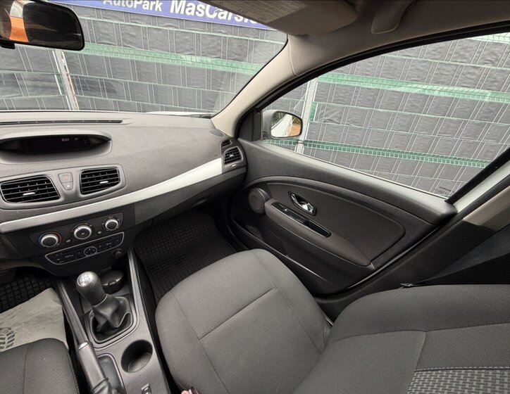 Renault Fluence Sedan 1,6 l 81 kw