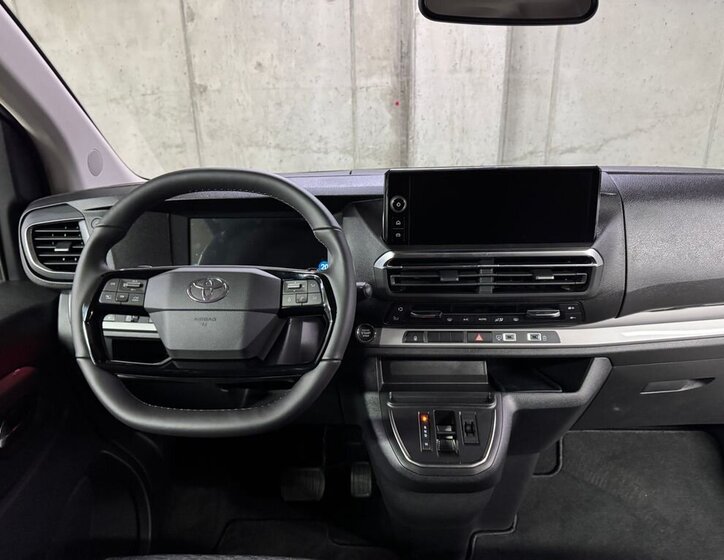 Toyota ProAce Verso 15