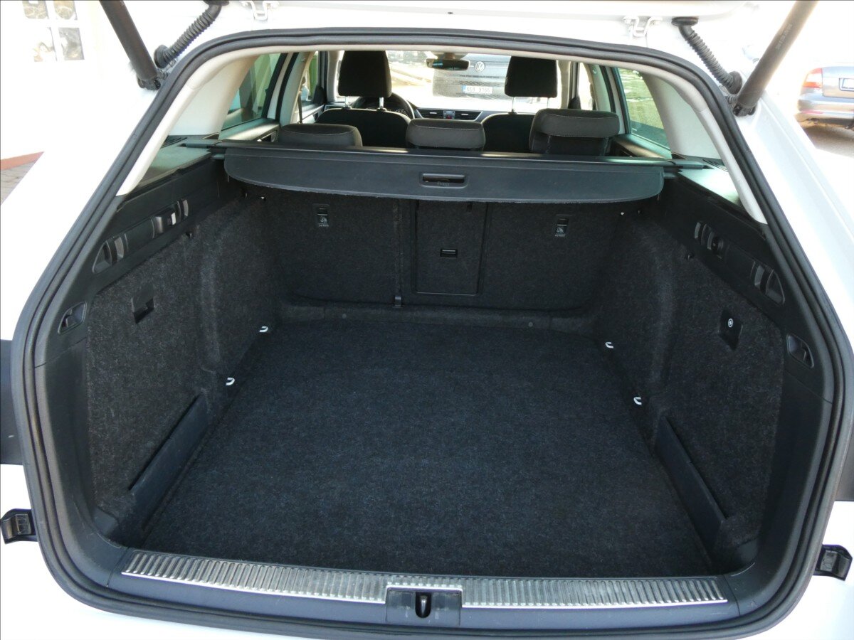 Škoda Superb Kombi 2,0 l 110 kw