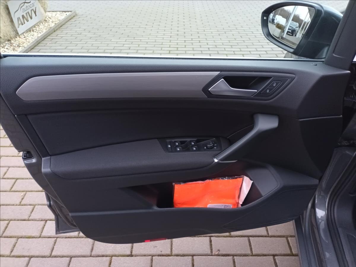 Volkswagen Touran MPV 2,0 l 110 kw