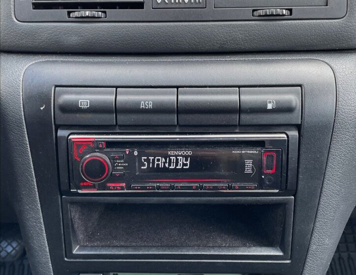 Škoda Octavia Sedan / Limuzína 1,6 l 75 kw