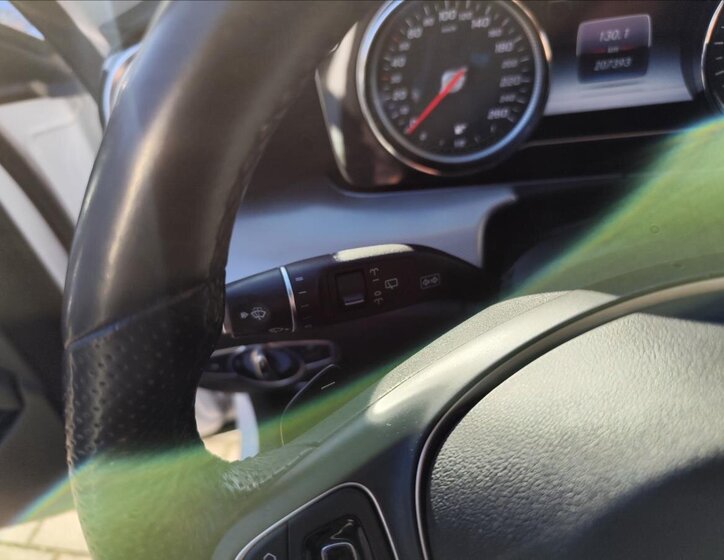 Mercedes-Benz Třídy E 22