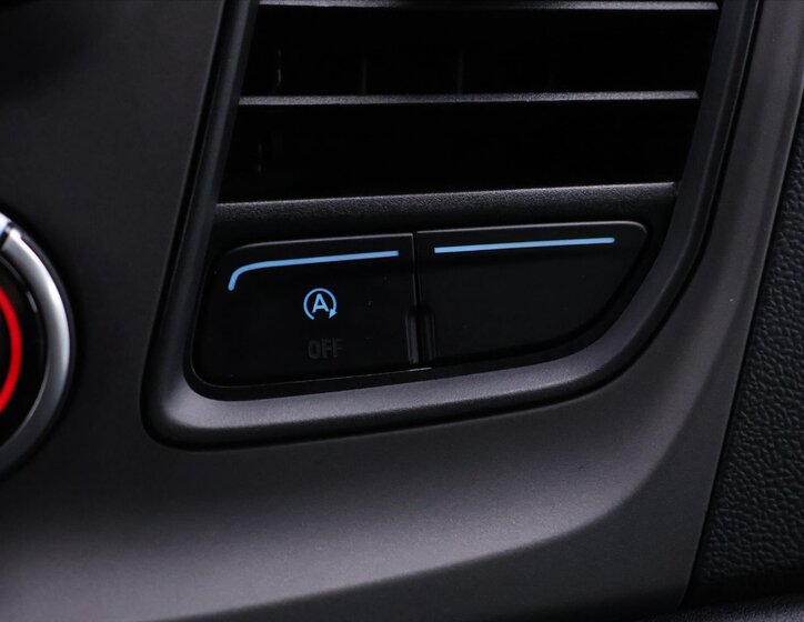 Ford Transit Custom Kombi 2,0 l 96 kw