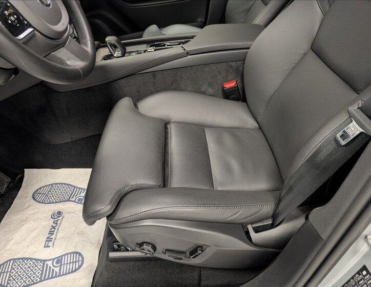 Volvo XC90 Ostatní 2,0 l 335 kw