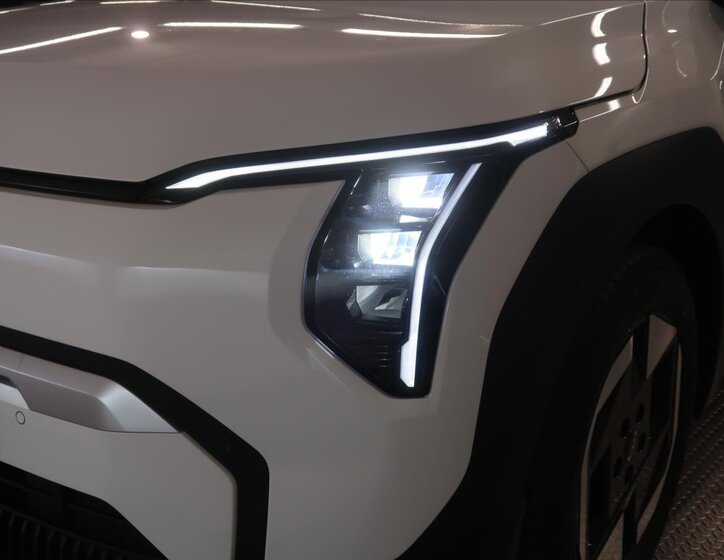 KIA EV3 SUV / Terénní 0,0 150 kw