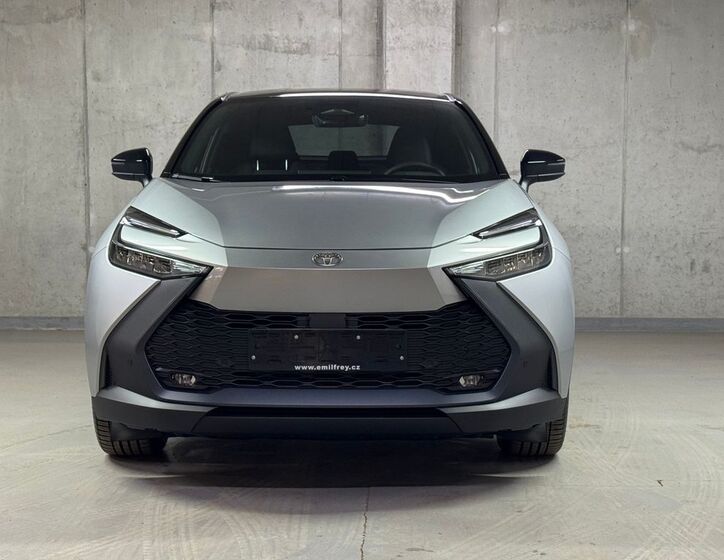 Toyota C-HR 2