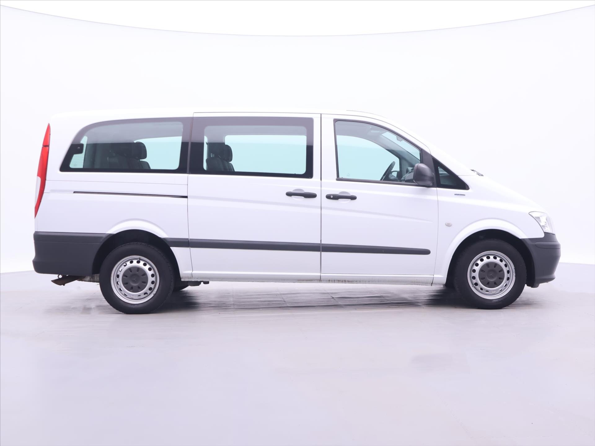 Mercedes-Benz Vito Kombi 2,1 l 70 kw