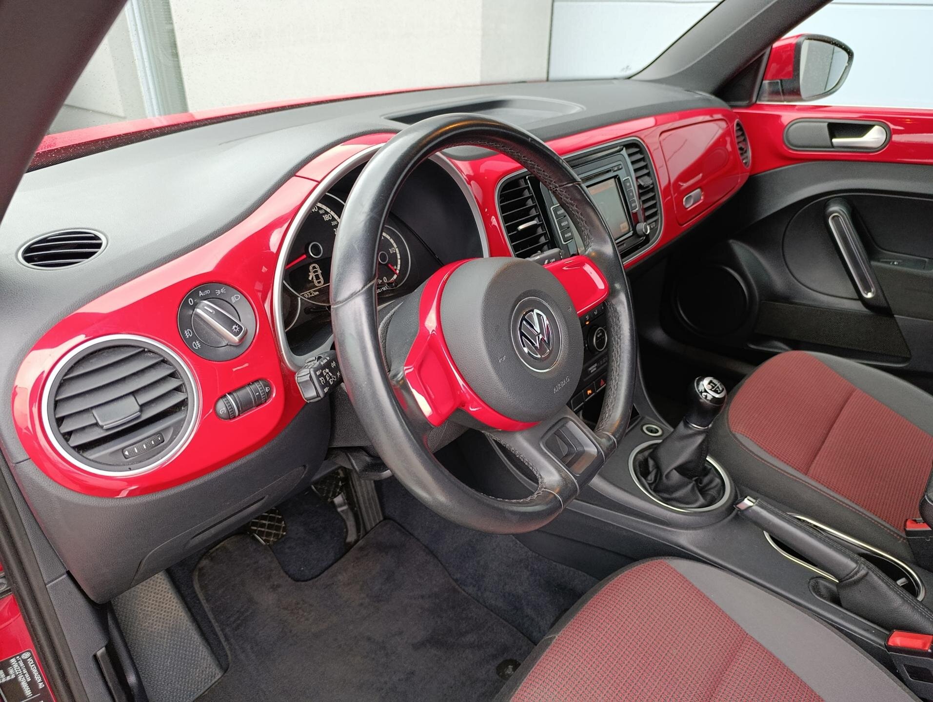 Volkswagen Beetle Kabriolet 1,2 l 77 kw