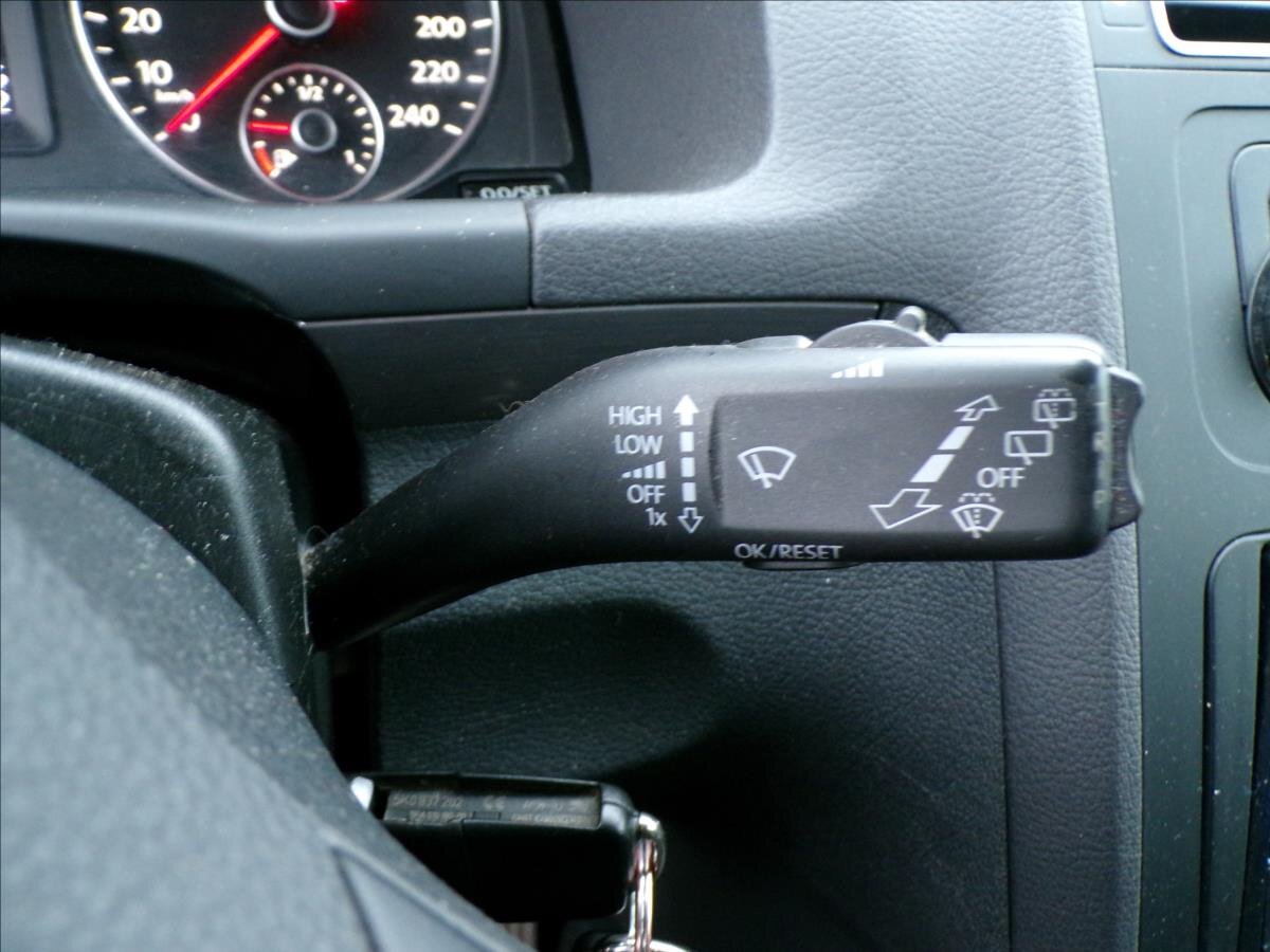 Volkswagen Touran Kombi 2,0 l 103 kw