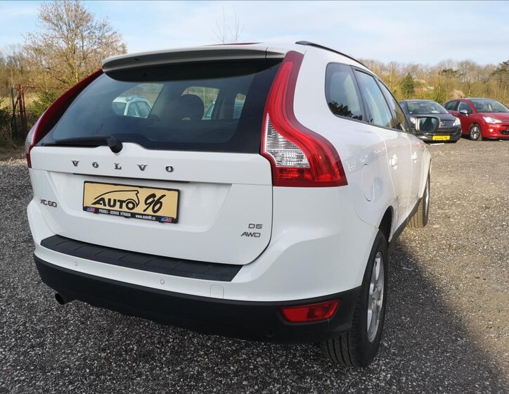 Volvo XC60 Kombi 2,4 l 136 kw