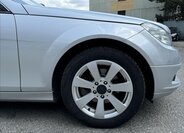 Mercedes-Benz Třídy C Kombi 2,1 l 100 kw