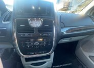 Chrysler Town & Country MPV 3,6 l 208 kw