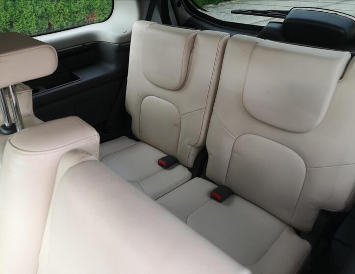 Nissan Pathfinder 11