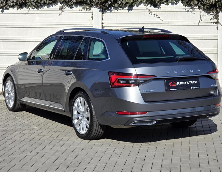 Škoda Superb Kombi 2,0 l 147 kw