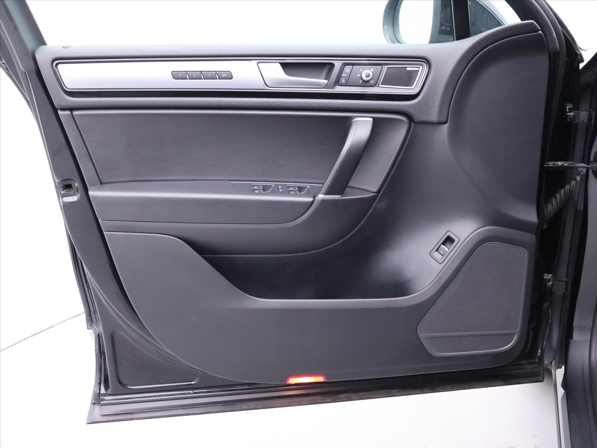 Volkswagen Touareg SUV / Terénní 3,0 l 193 kw