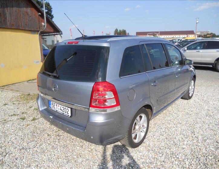 Opel Zafira 6