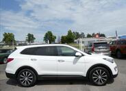 Hyundai Grand Santa Fe 12