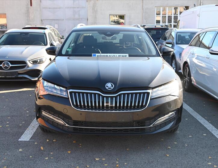 Škoda Superb 1
