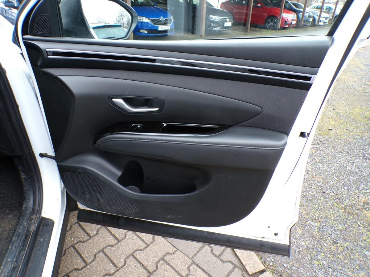 Hyundai Tucson SUV 1,6 l 110 kw