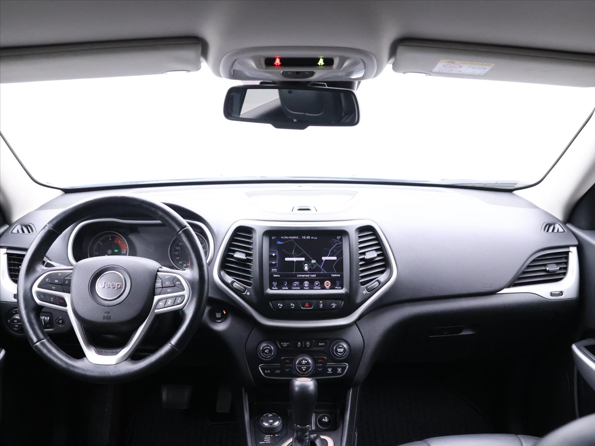 Jeep Cherokee SUV / Terénní 2,2 l 147 kw