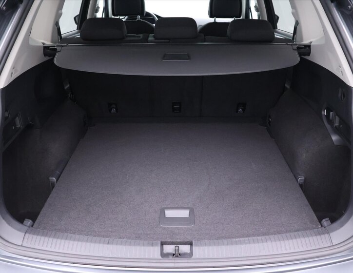 Volkswagen Tiguan Allspace 10