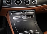 Mercedes-Benz Třídy E 12