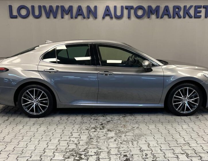 Toyota Camry Sedan 2,5 l 131 kw