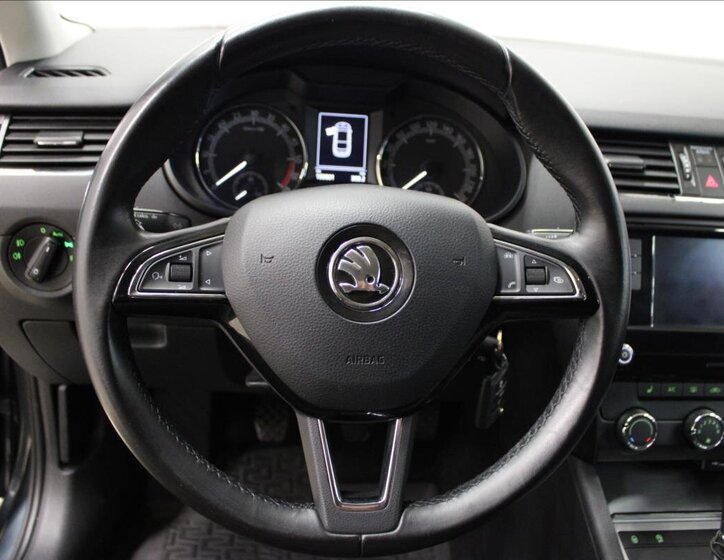 Škoda Octavia Sedan / Limuzína 1,6 l 85 kw