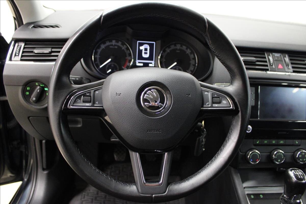 Škoda Octavia Sedan / Limuzína 1,6 l 85 kw