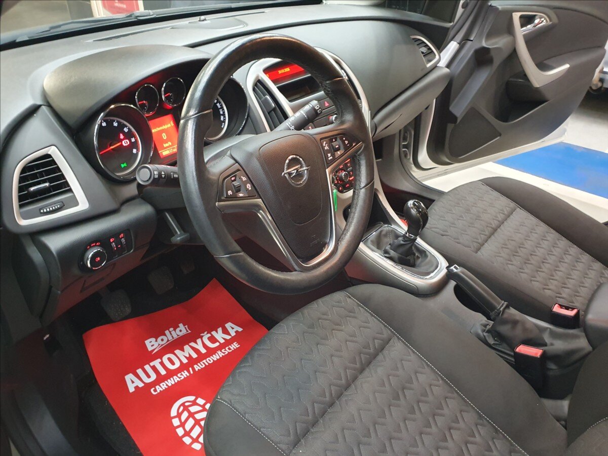 Opel Astra Hatchback 1,4 l 103 kw