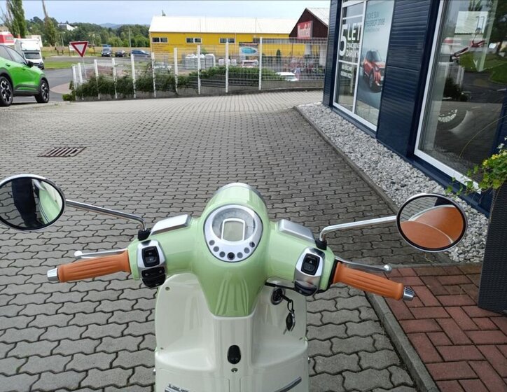 Peugeot Ostatní Ostatní 125,0 7 kw