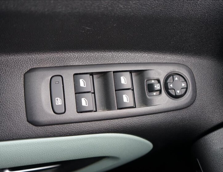 Citroën Berlingo MPV 1,5 l 96 kw