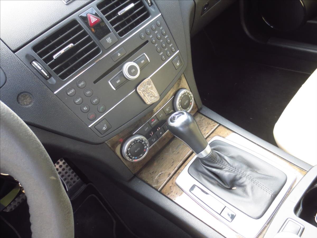 Mercedes-Benz Třídy C Kombi 6,2 l 336 kw