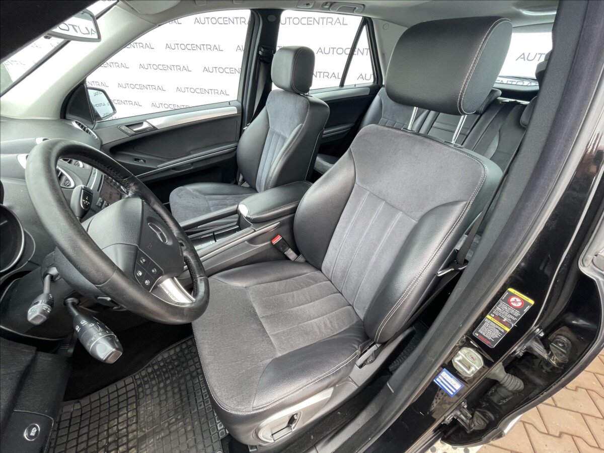 Mercedes-Benz Třídy M SUV / Terénní 3,5 l 200 kw