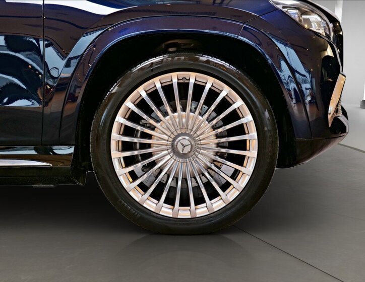 Mercedes-Benz GLS SUV 4,0 l 410 kw